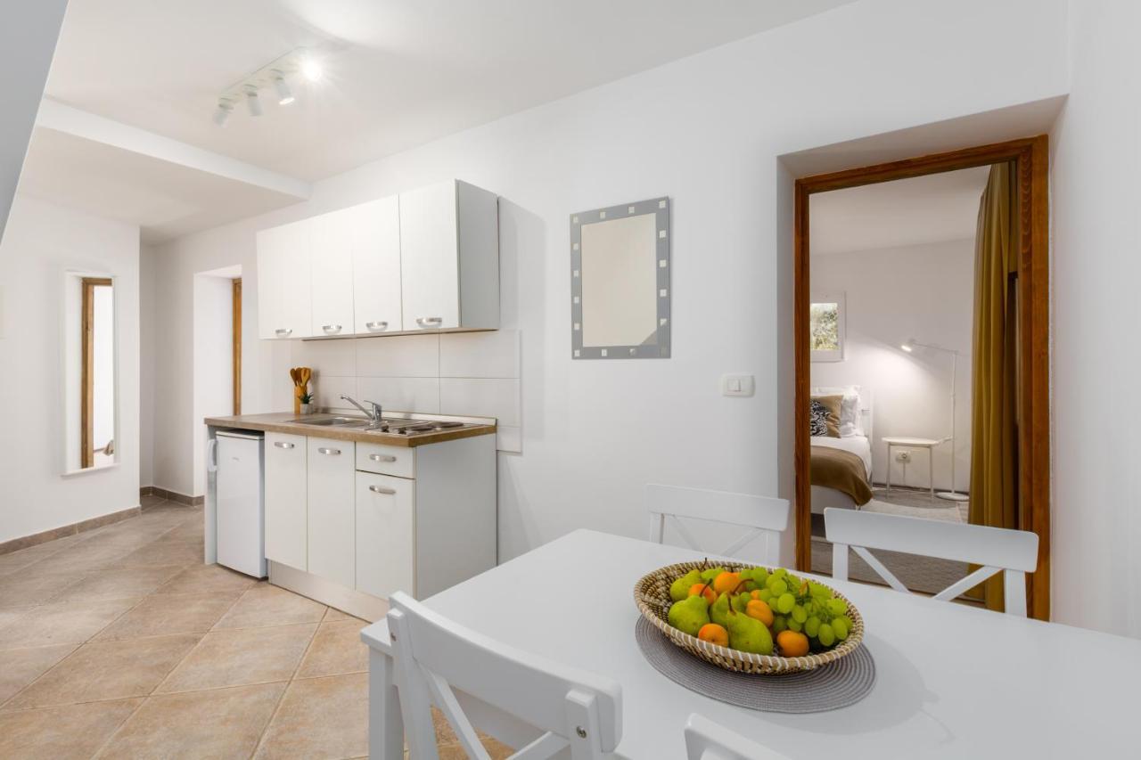 Apartments Agata Novigrad  Bagian luar foto