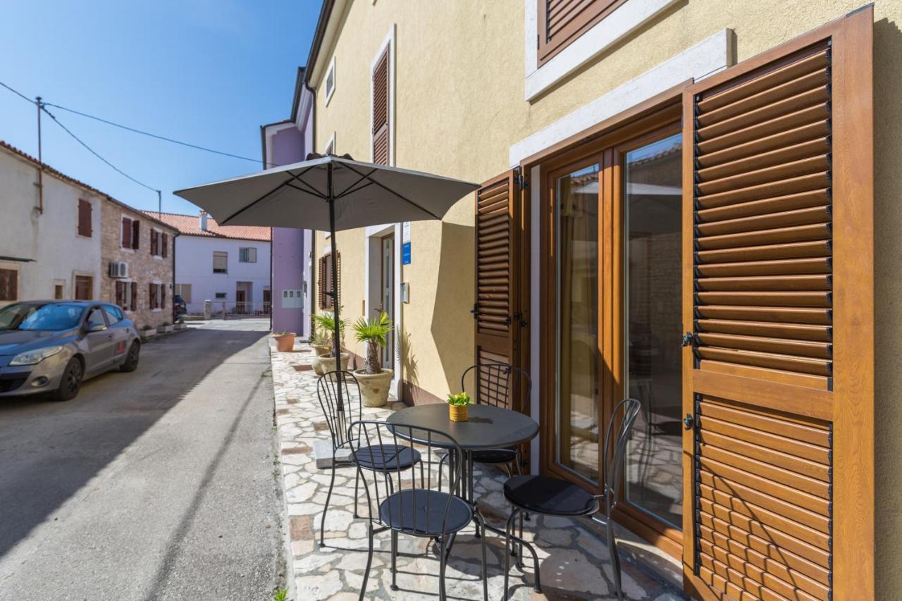 Apartments Agata Novigrad  Bagian luar foto