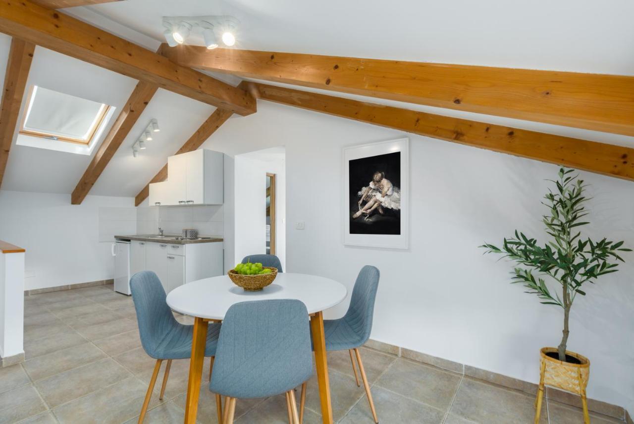 Apartments Agata Novigrad  Bagian luar foto
