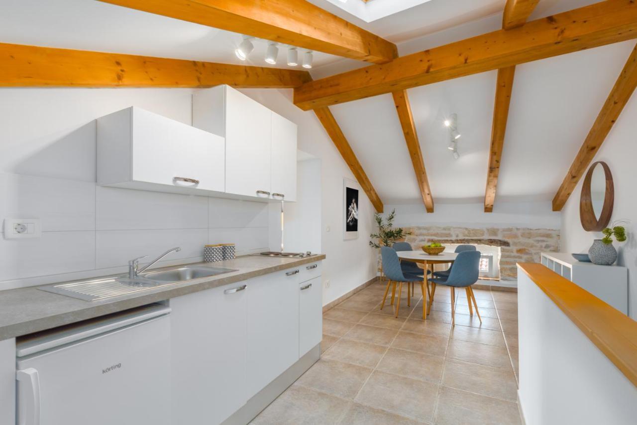 Apartments Agata Novigrad  Bagian luar foto
