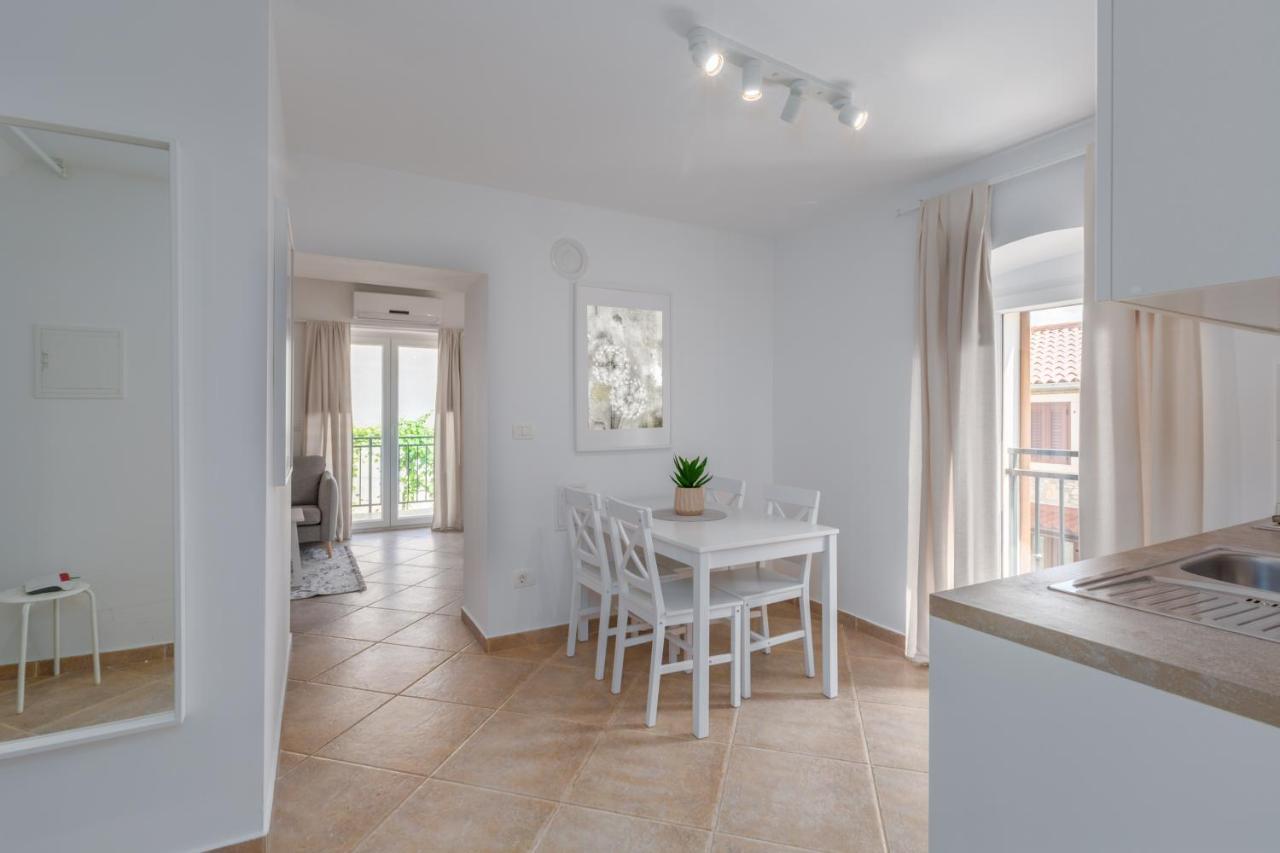 Apartments Agata Novigrad  Bagian luar foto