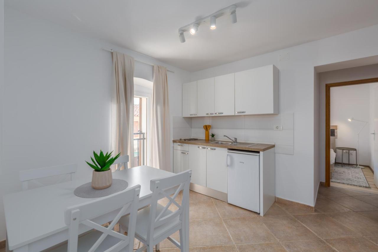 Apartments Agata Novigrad  Bagian luar foto