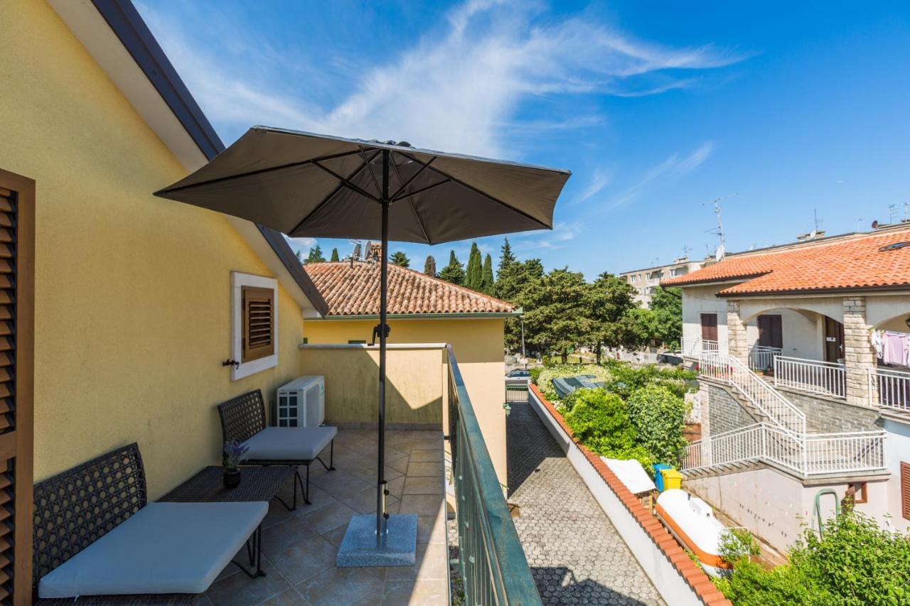 Apartments Agata Novigrad  Bagian luar foto